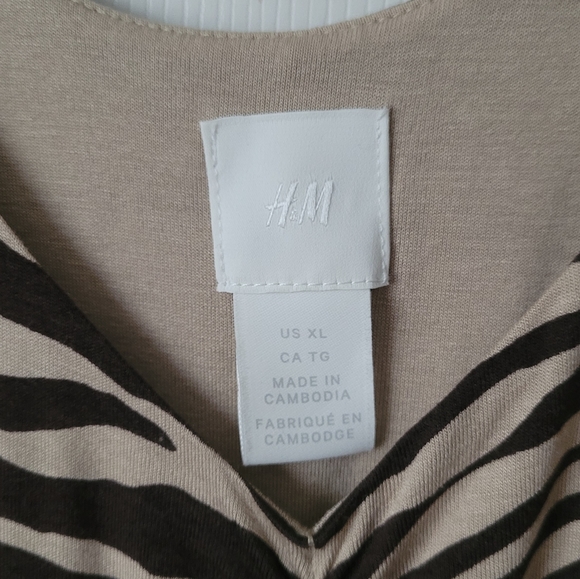 H&M Zebra Print Maxi Dress, Size Xl - Picture 3 of 5